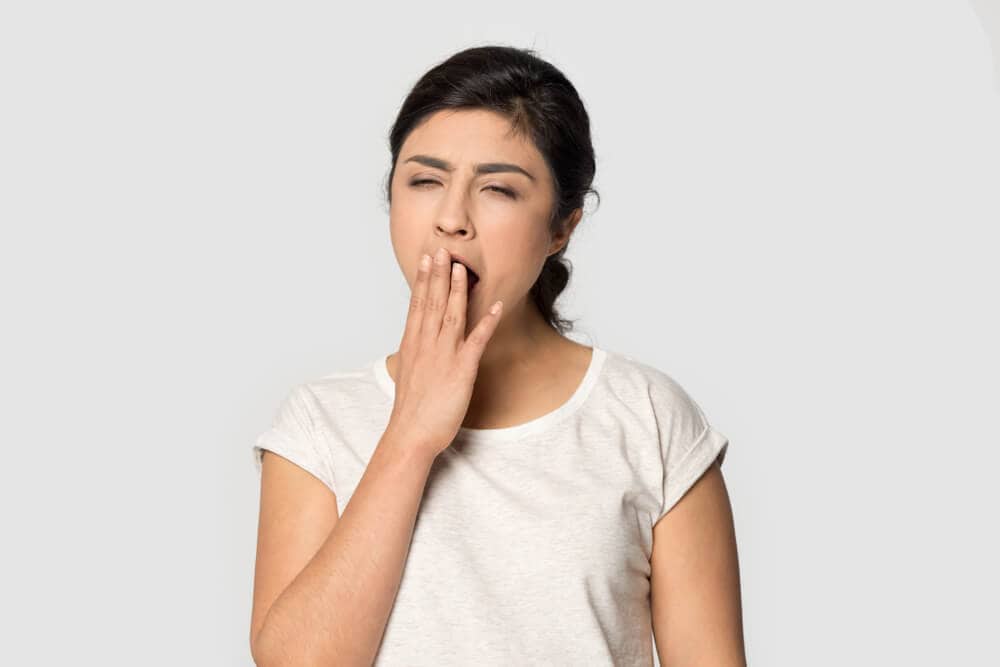 Ngáp là một cách mở vòi Eustache tự nhiên